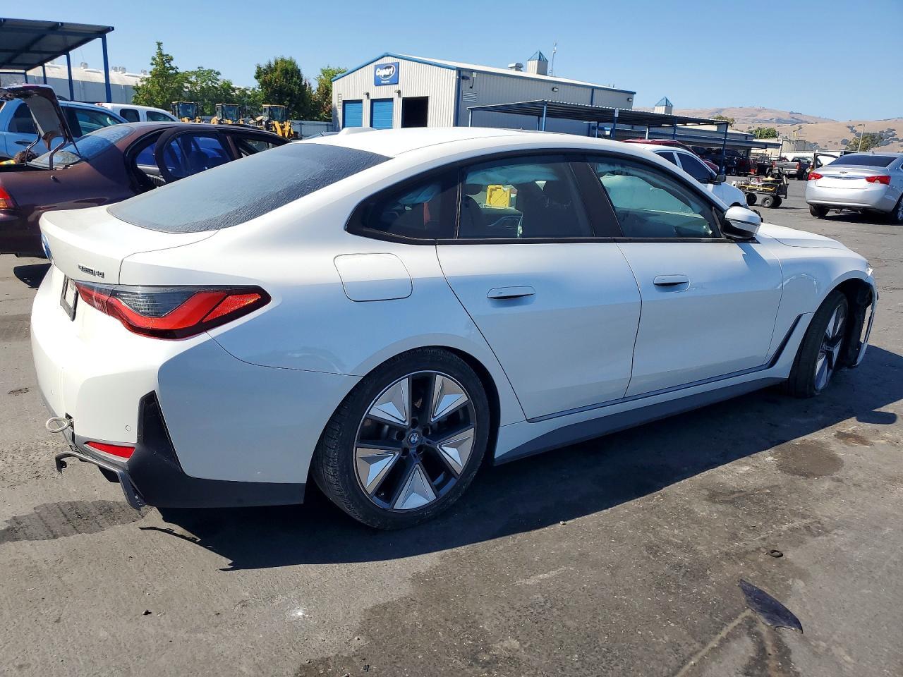 2023 BMW I4 Edrive 40 - Фото 3