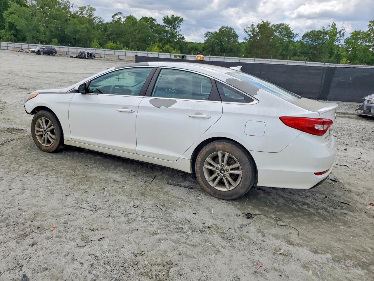 2017 Hyundai Sonata Se - Фото 2