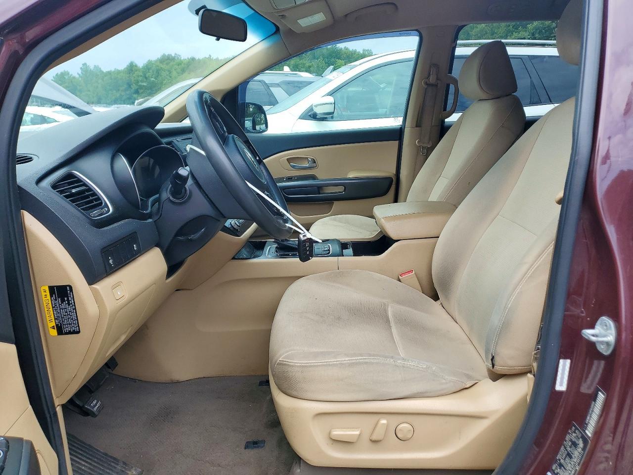 2015 Kia Sedona Lx - Image 7