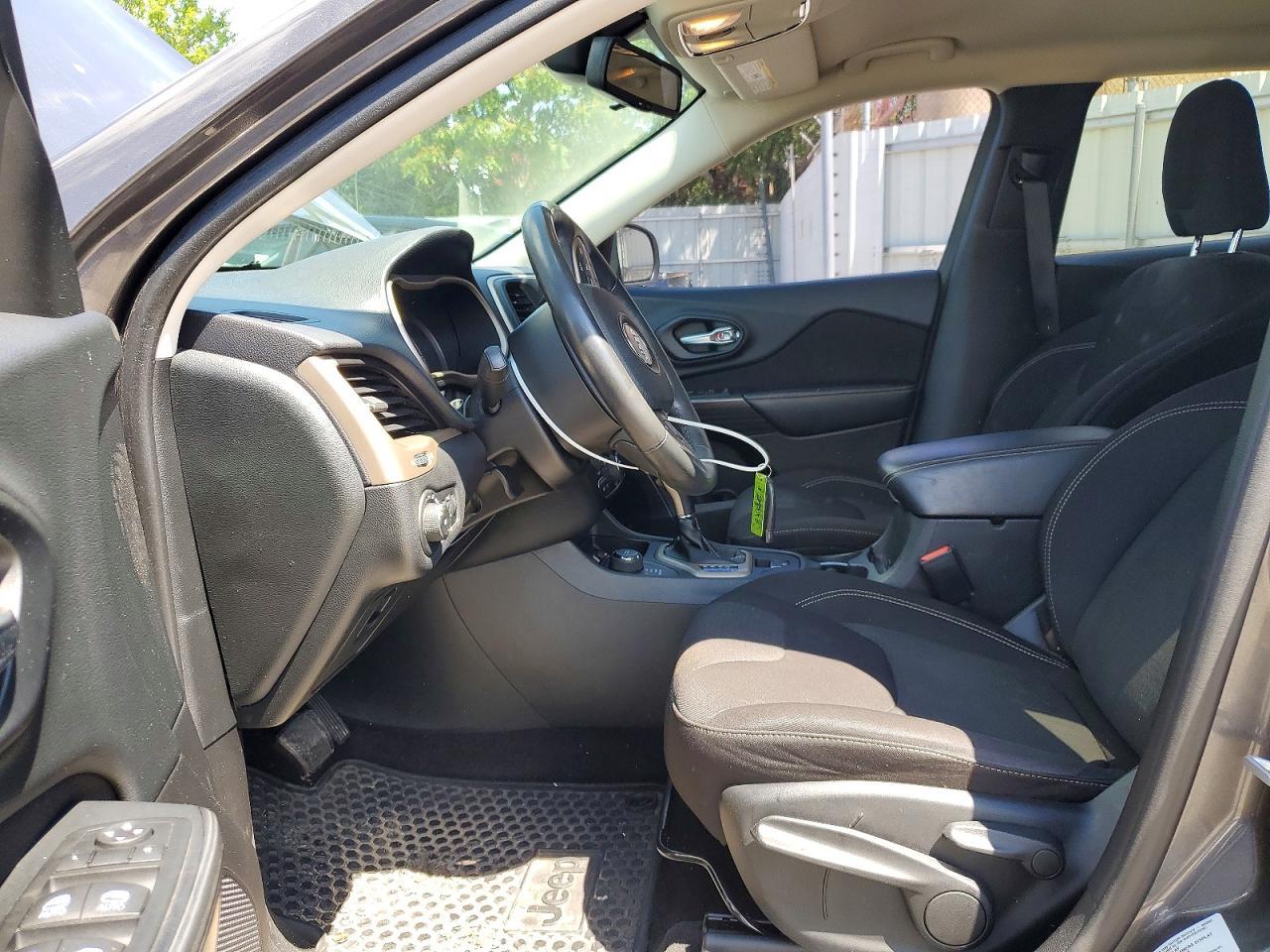 2015 Jeep Cherokee Latitude - Фото 7
