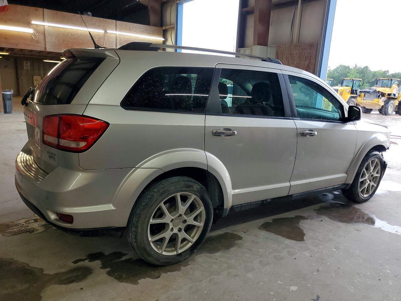 2012 Dodge Journey - Image 3
