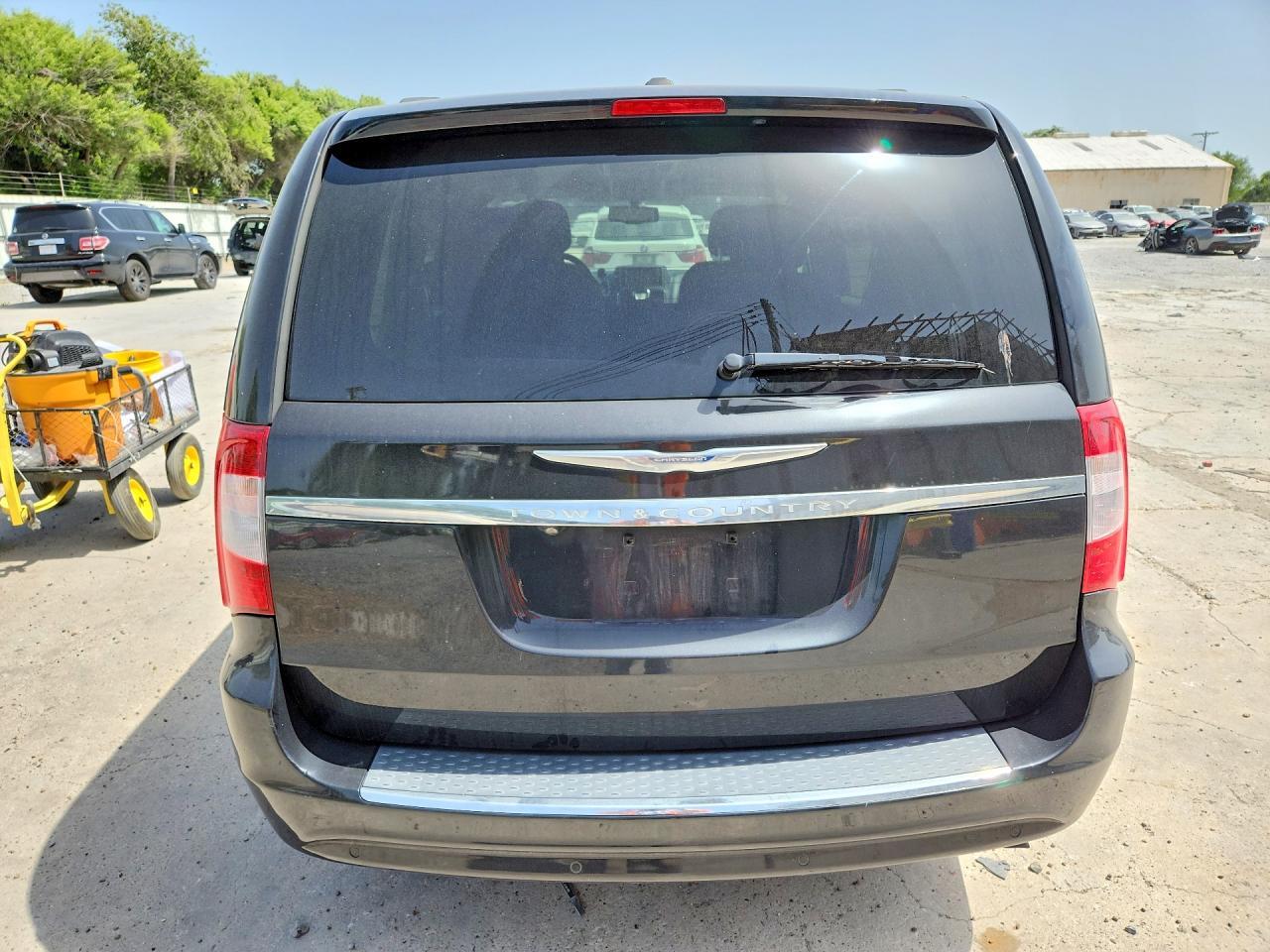 2014 Chrysler Town & Country Touring - Image 6