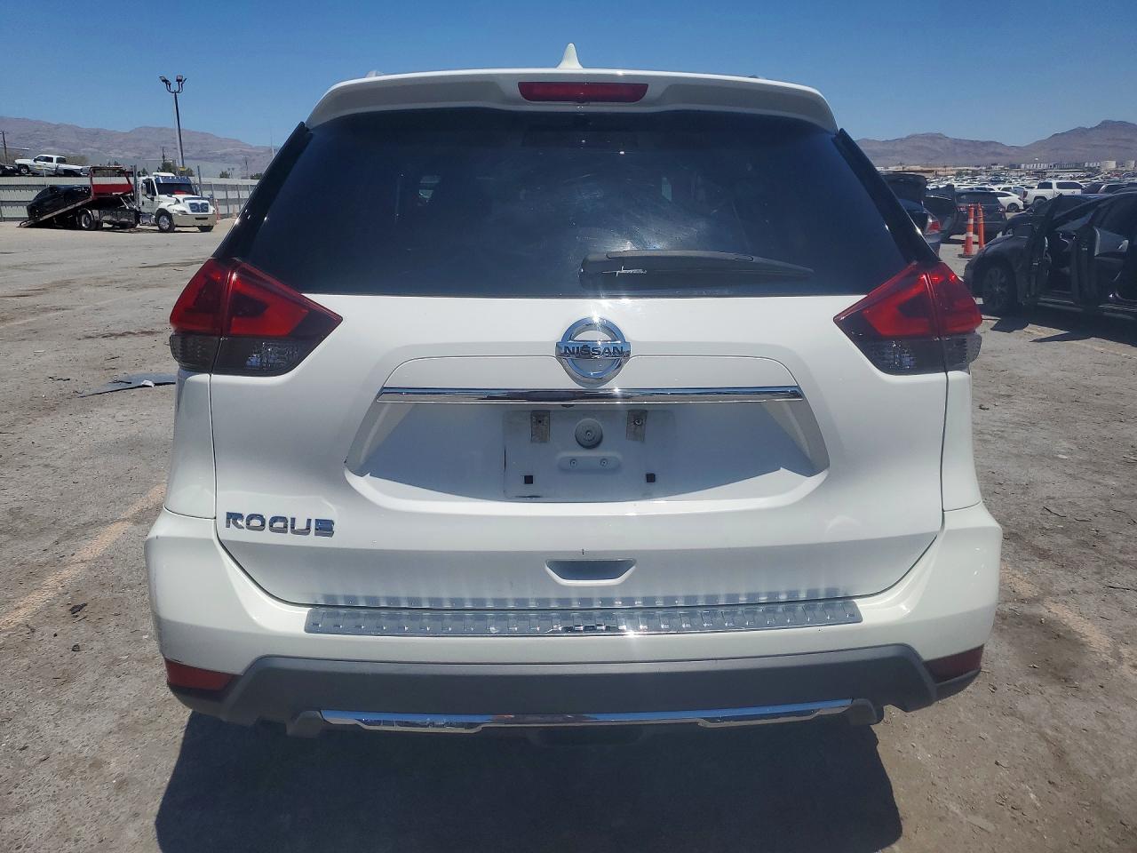 2018 Nissan Rogue S - Фото 6