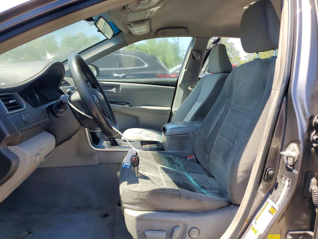 2017 Toyota Camry Le - Image 7