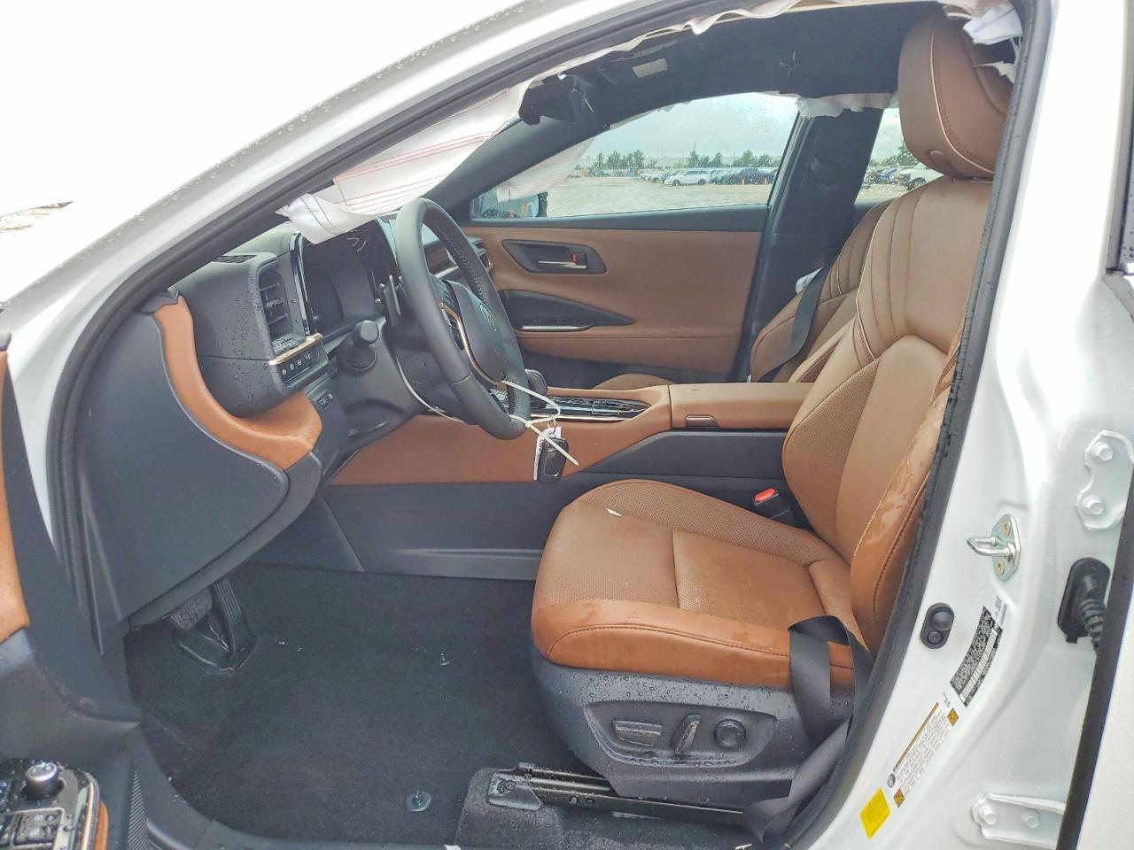 2026 Toyota Crown Signia Xle - Image 7