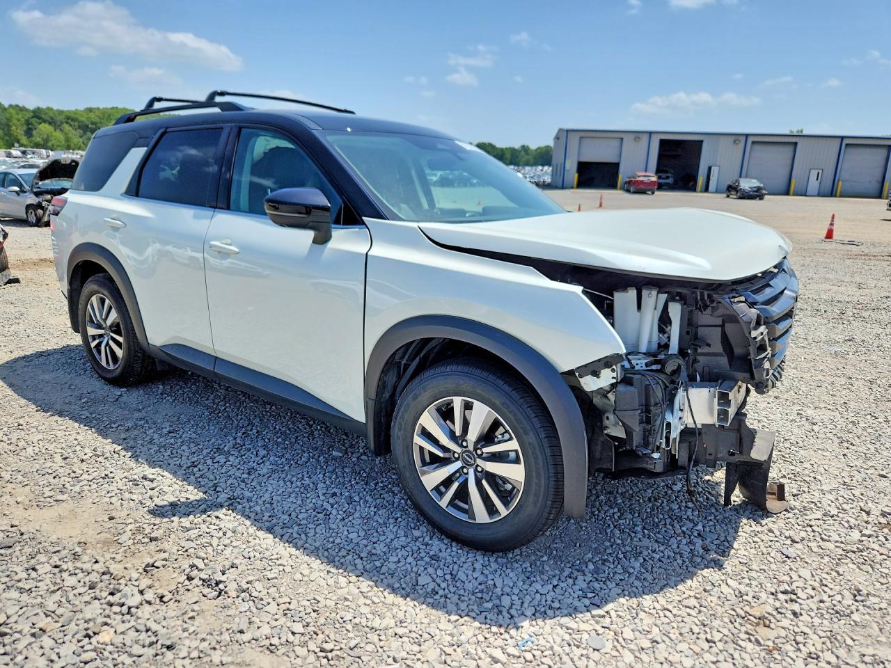 2023 Nissan Pathfinder Sl - Фото 4