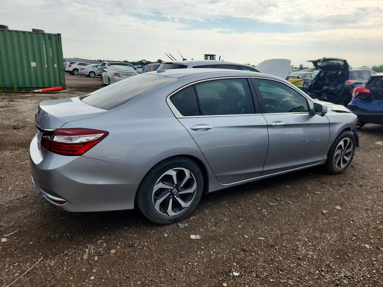 2017 Honda Accrd - Image 3