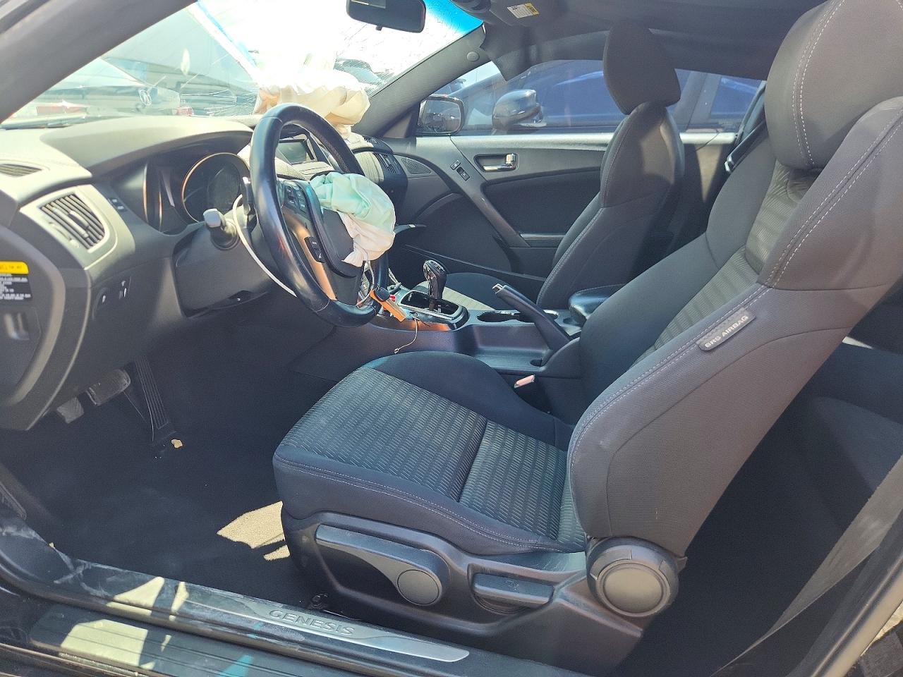 2013 Hyundai Genesis Coupe 2.0T - Image 7