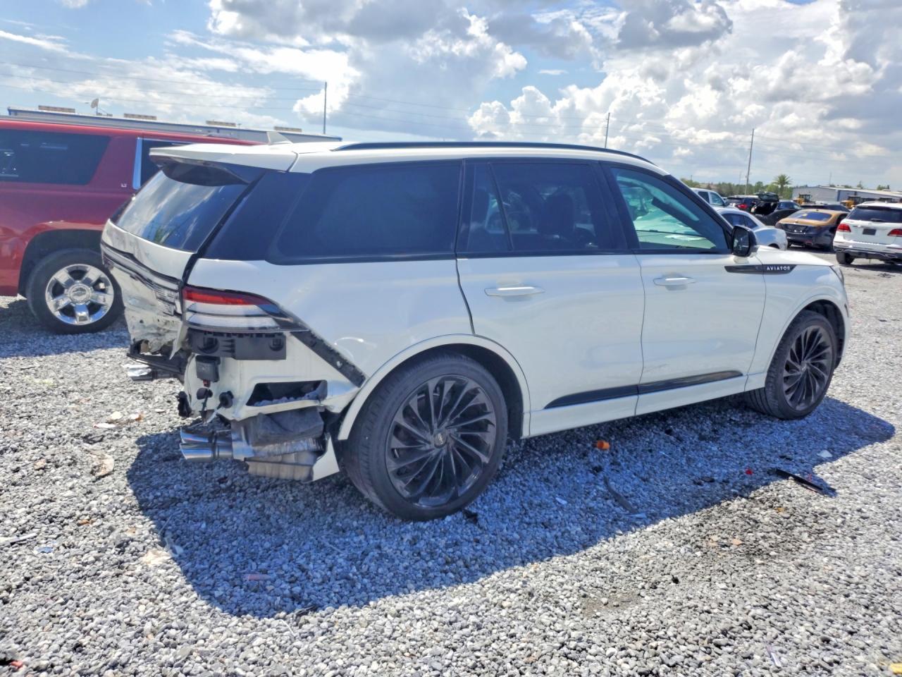 2023 Lincoln Aviator Reserve - Фото 3