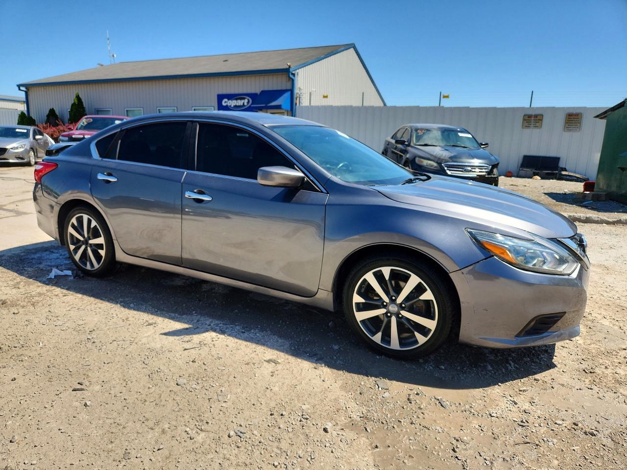 2017 Nissan Altima 2.5 Sr - Фото 4