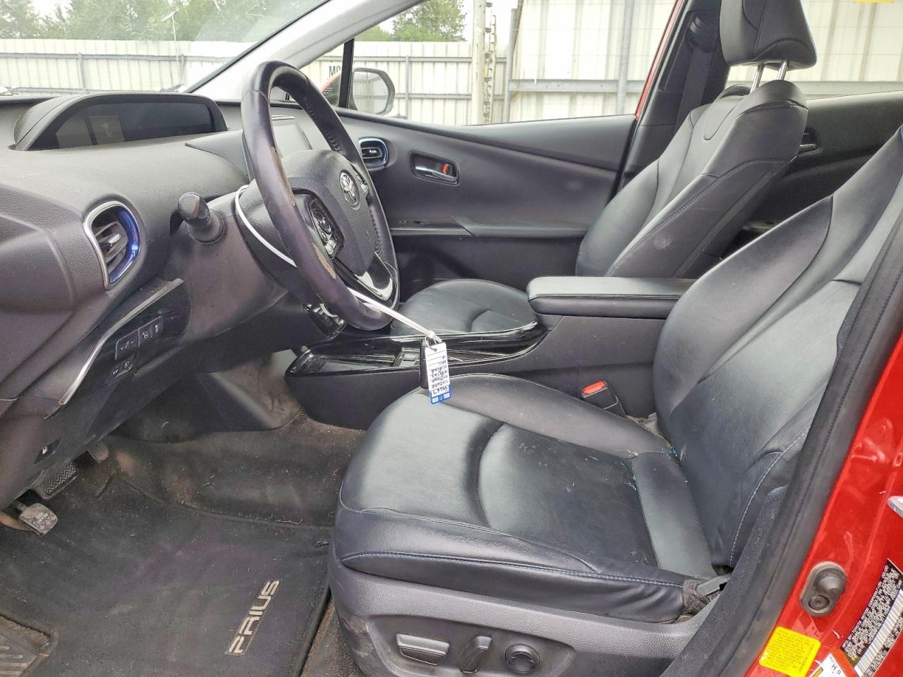 2020 Toyota Prius Limited - Image 7