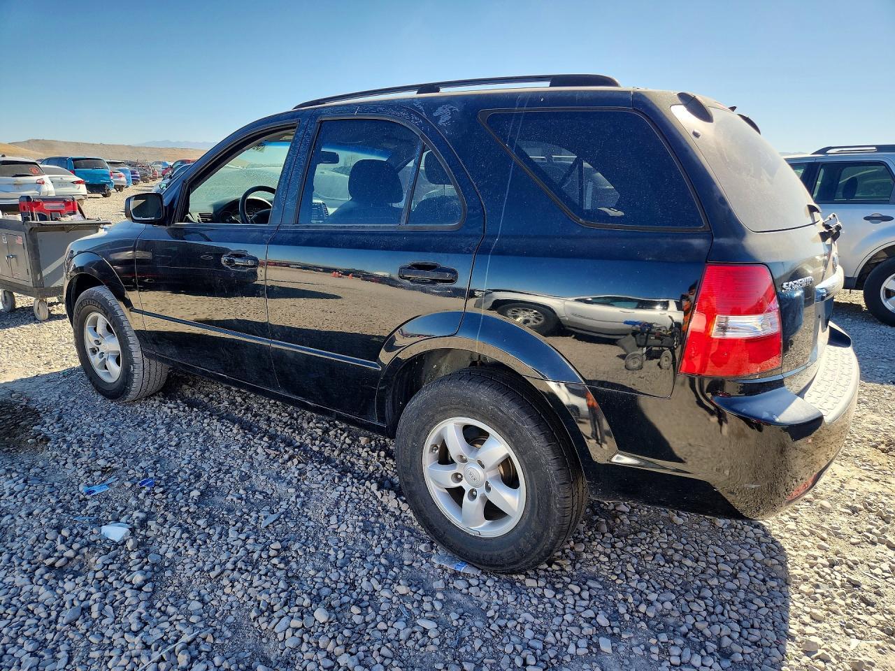 2008 Kia Sorento Base - Image 2