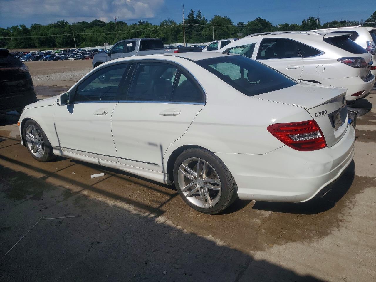 2013 Mercedes-Benz C 300 4Matic - Image 2