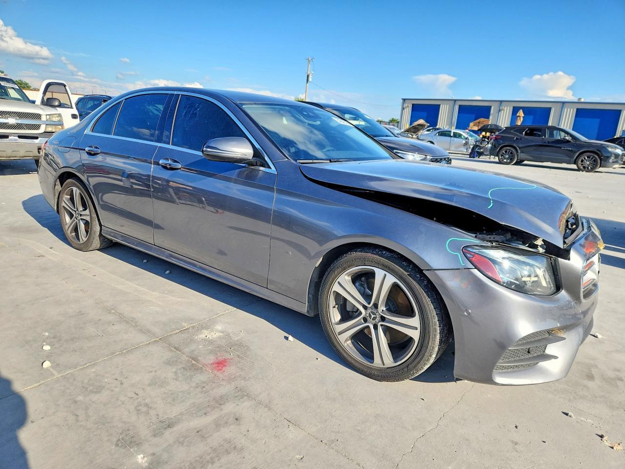 2018 Mercedes-Benz E 300 - Фото 4