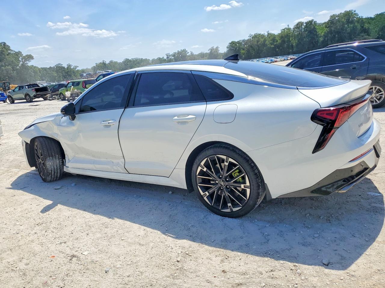 2025 Kia K5 Gt - Фото 2