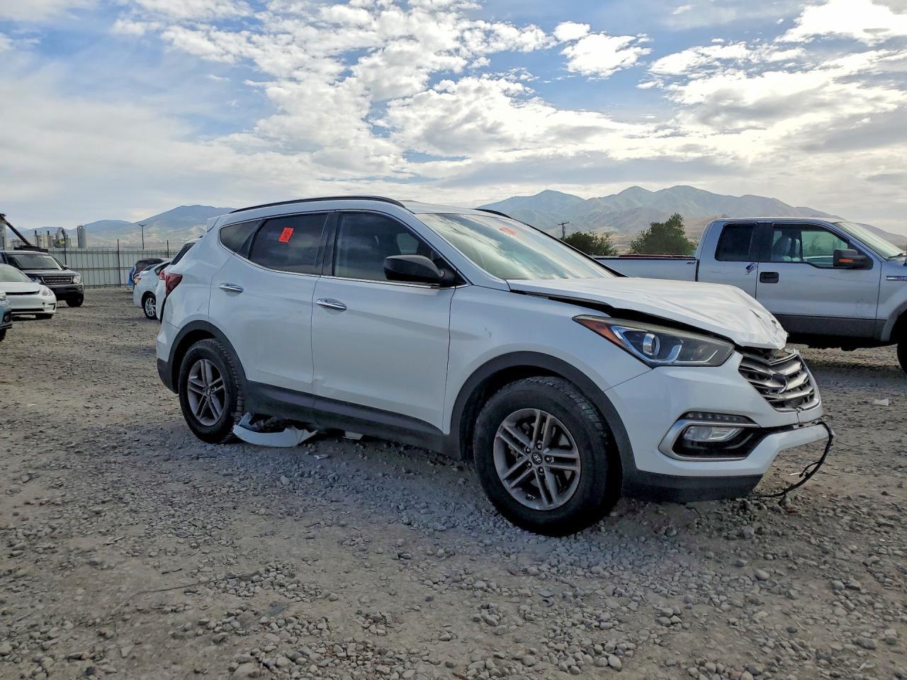2017 Hyundai Santa Fe Sport 2.4L - Фото 4