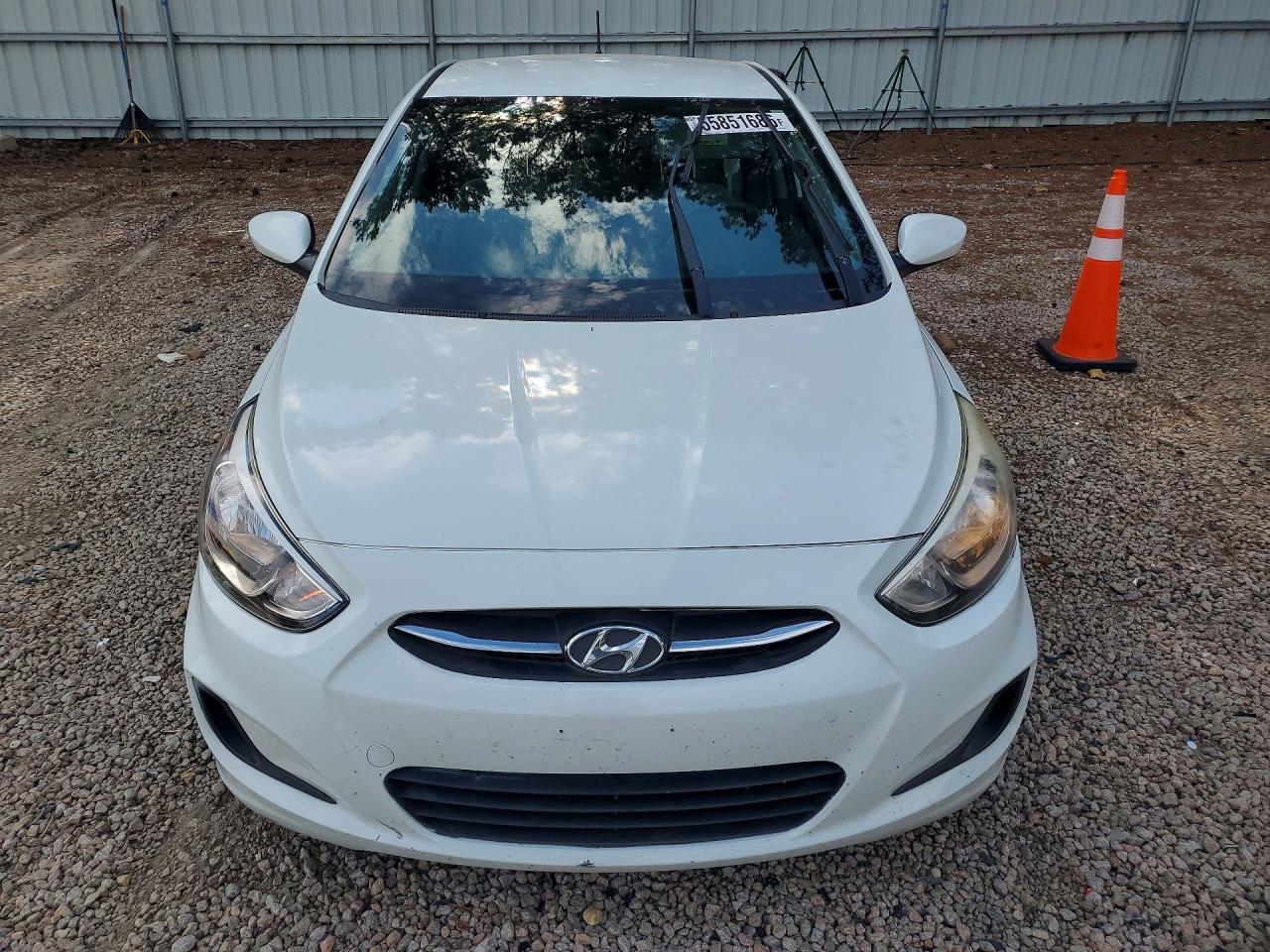 2017 Hyundai Accent Se - Фото 5