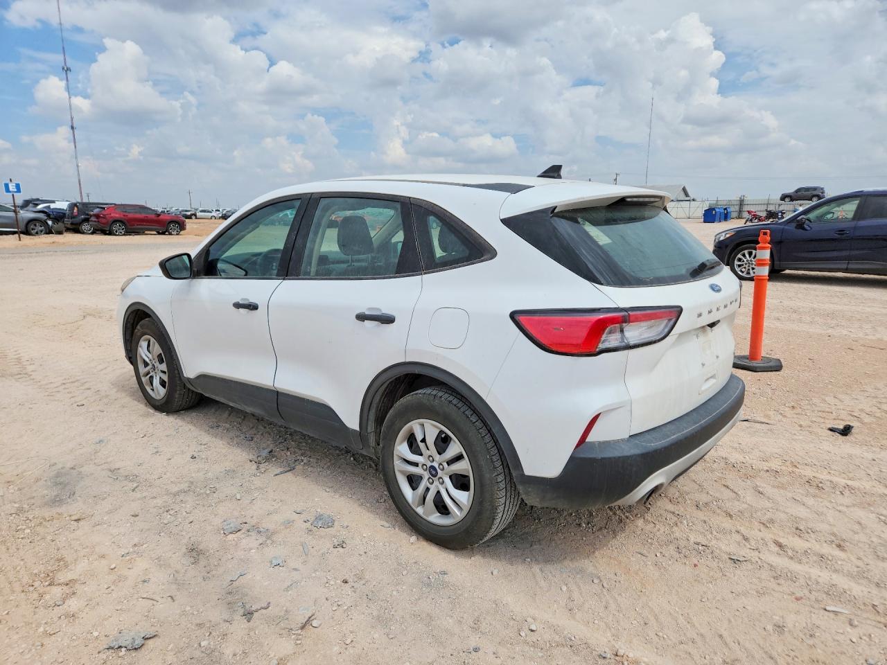 2020 Ford Escape S - Image 2