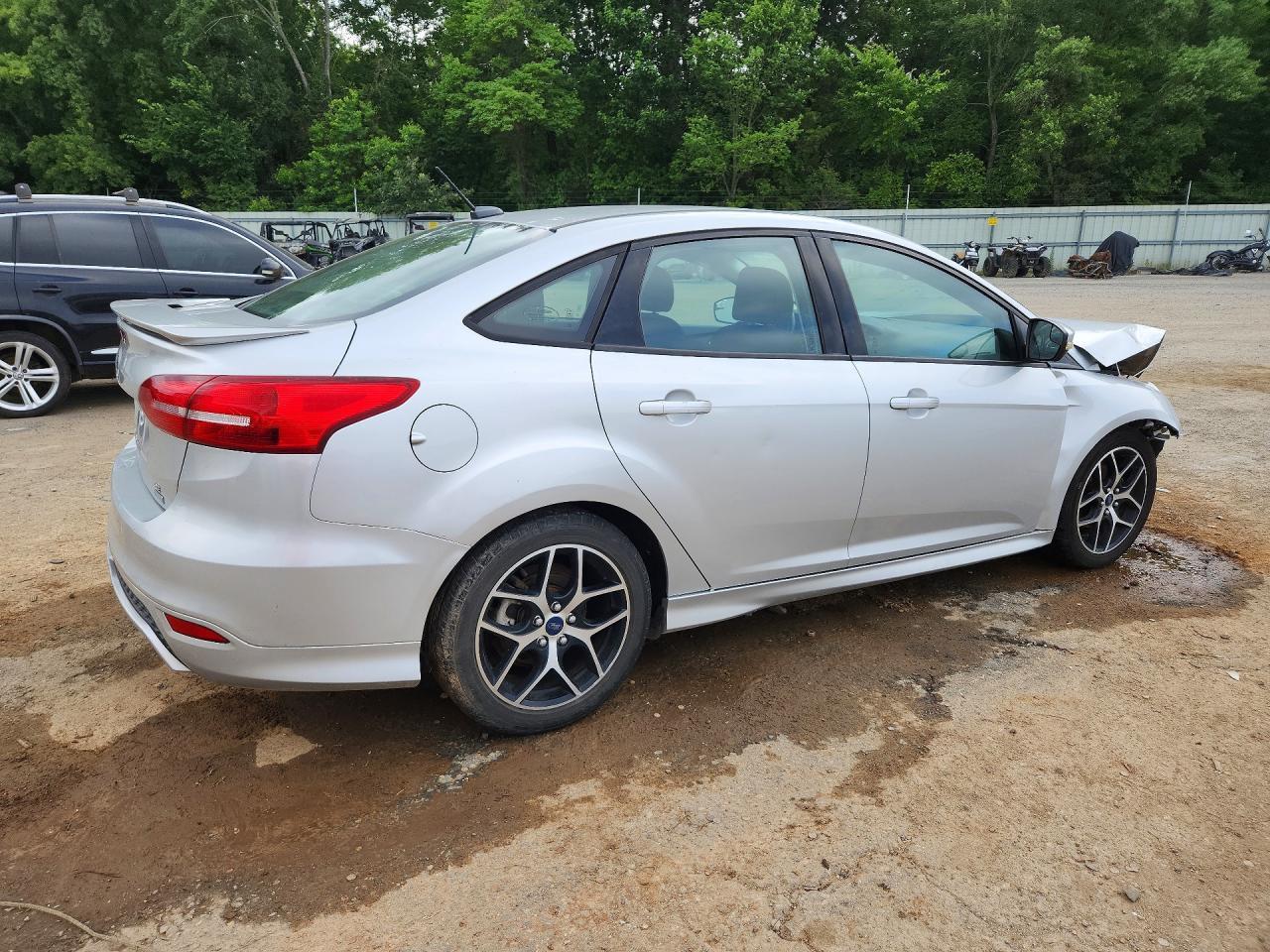 2015 Ford Focus Se - Фото 3
