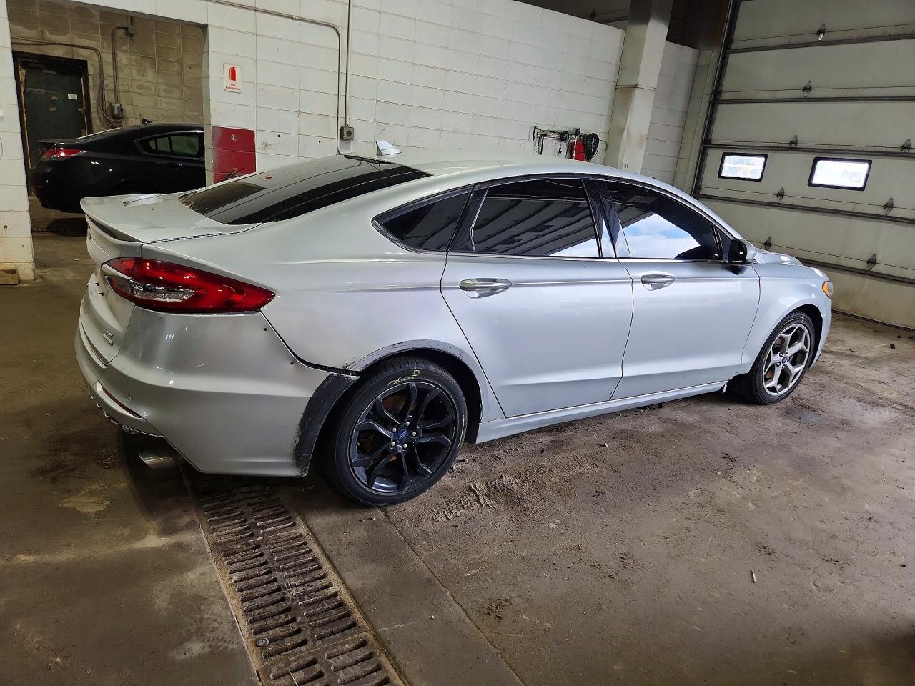 2019 Ford Fusion Se - Image 3