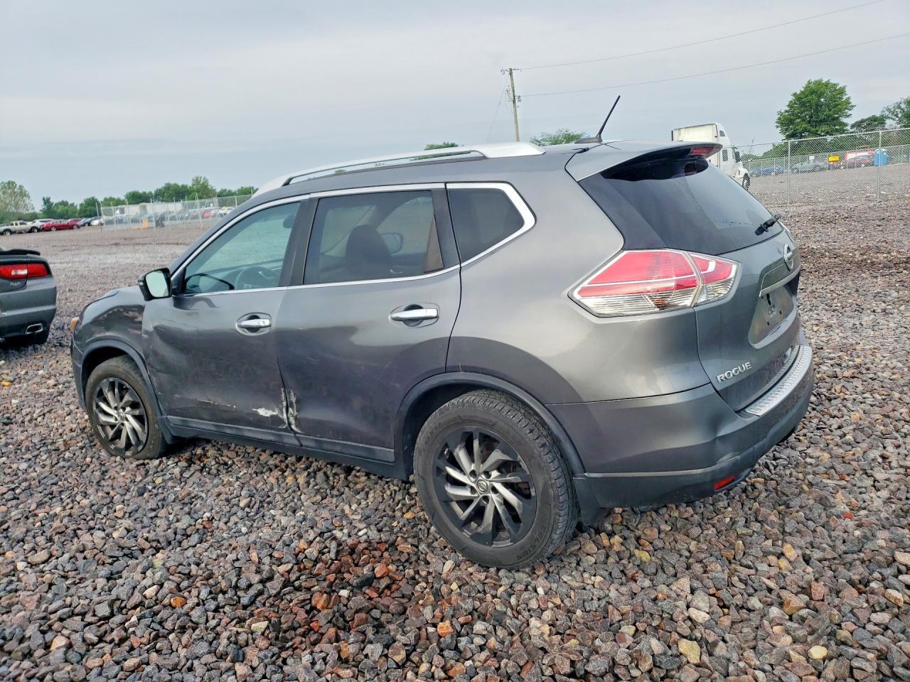2015 Nissan Rogue Sl - Image 2