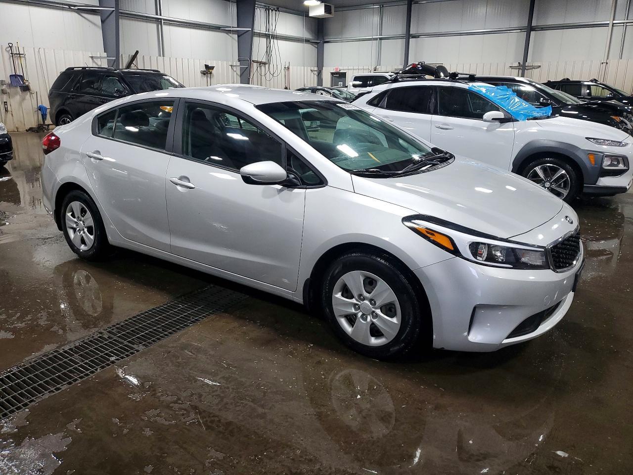 2017 Kia Forte Lx - Фото 4