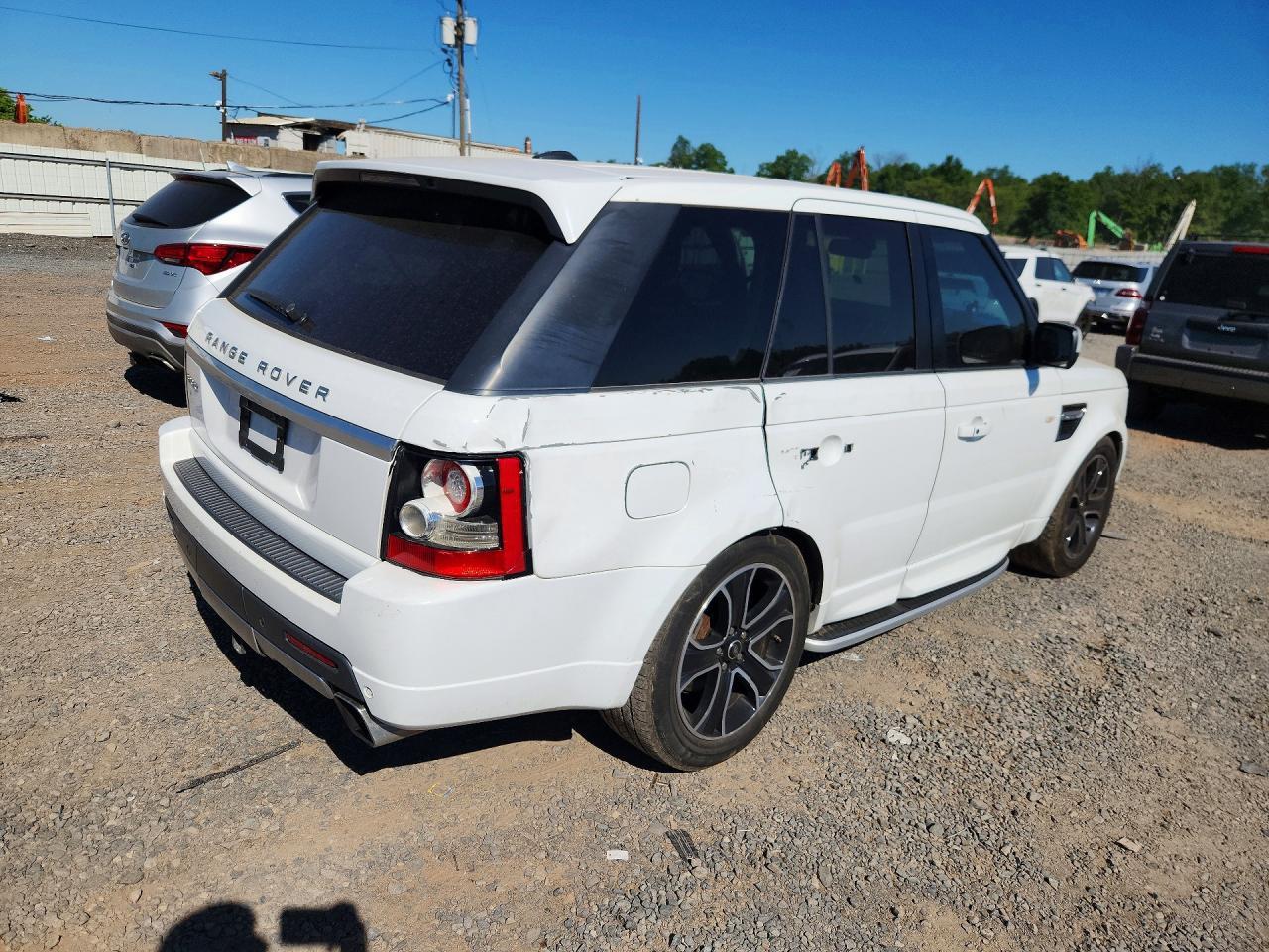 2013 Land Rover Range Rover Sport Hse - Image 3