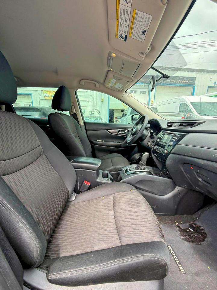 2017 Nissan Rogue S - Image 5