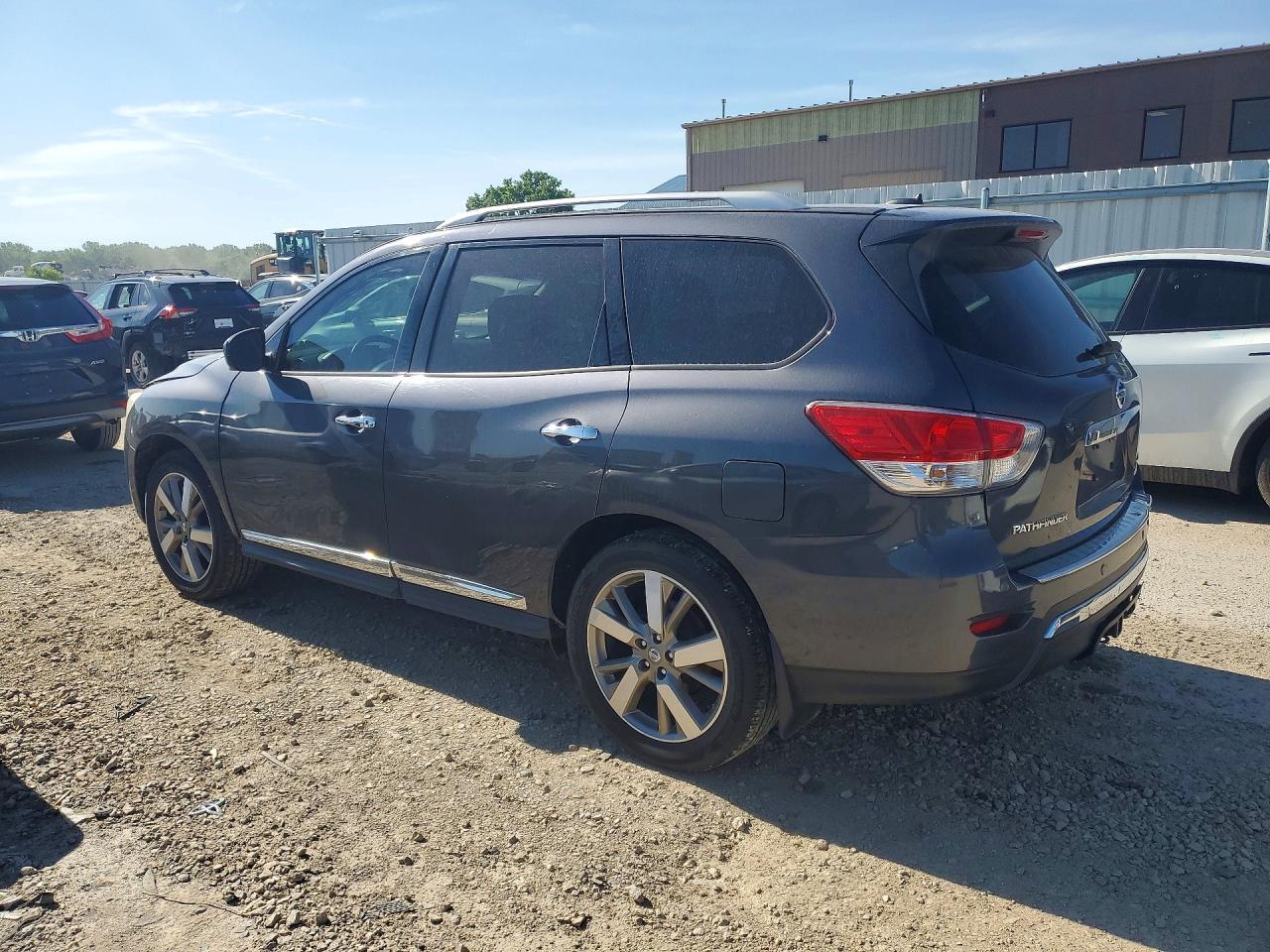 2014 Nissan Pathfinder S - Фото 2