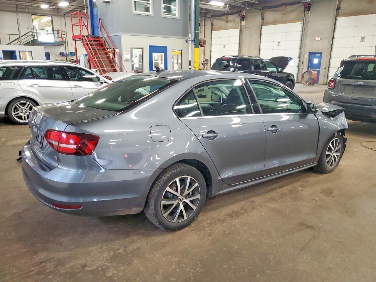 2017 Volkswagen Jetta Se - Image 3