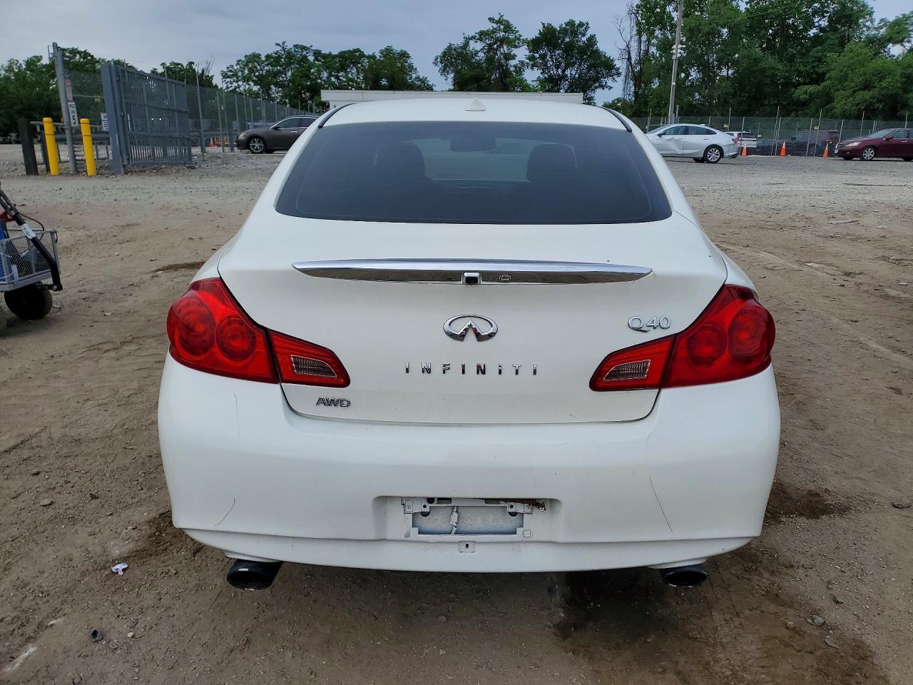 2015 Infiniti Q40 Base - Image 6