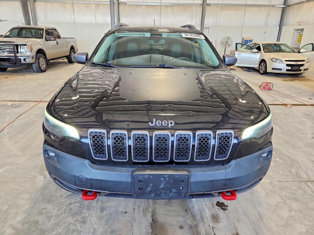2019 Jeep Cherokee Trailhawk - Image 5