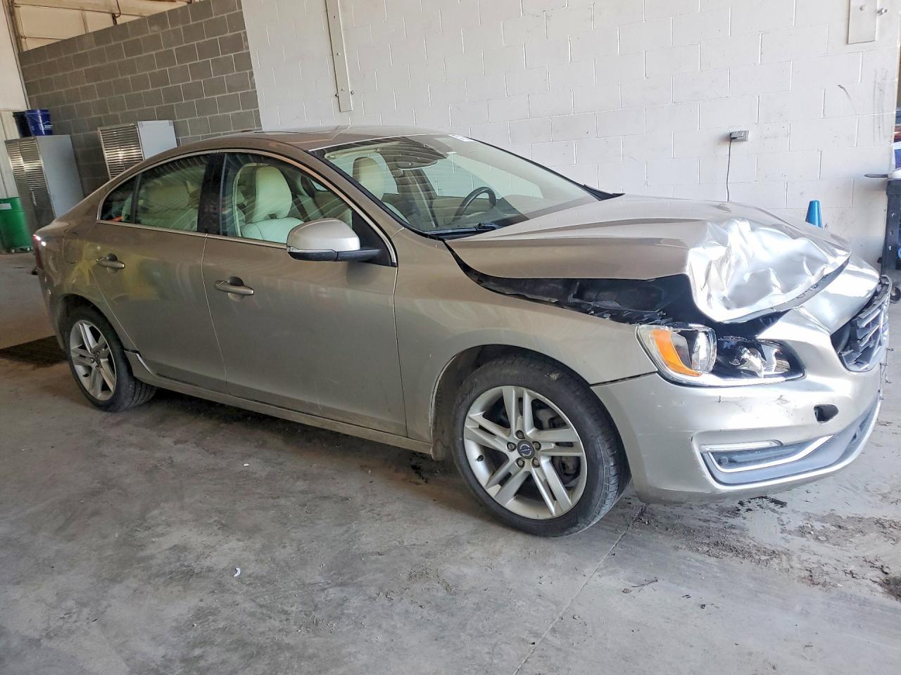 2015 Volvo S60 Premier - Фото 4