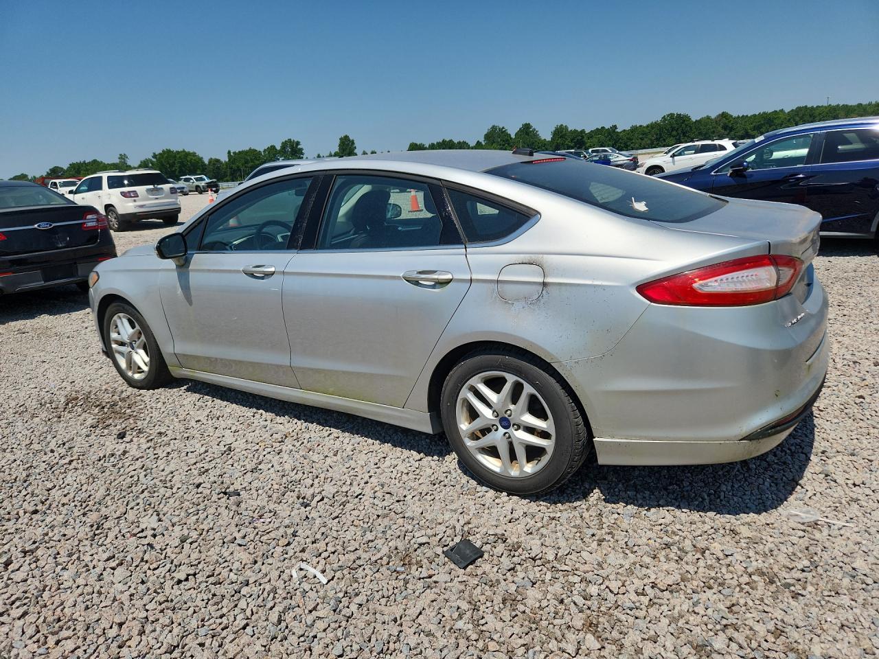 2015 Ford Fusion Se - Фото 2
