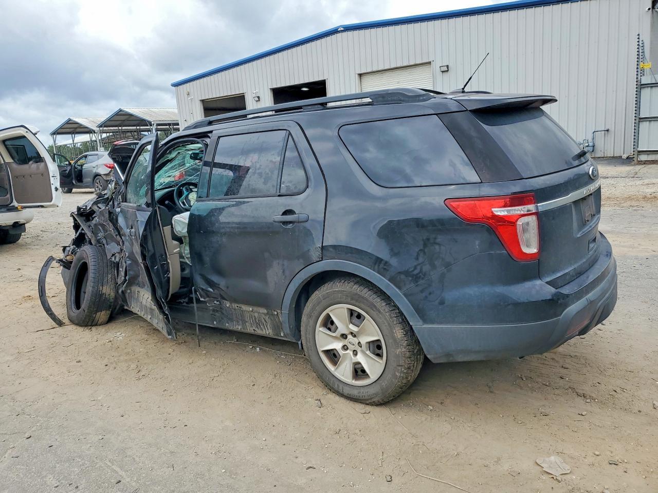 2014 Ford Explorer - Фото 2