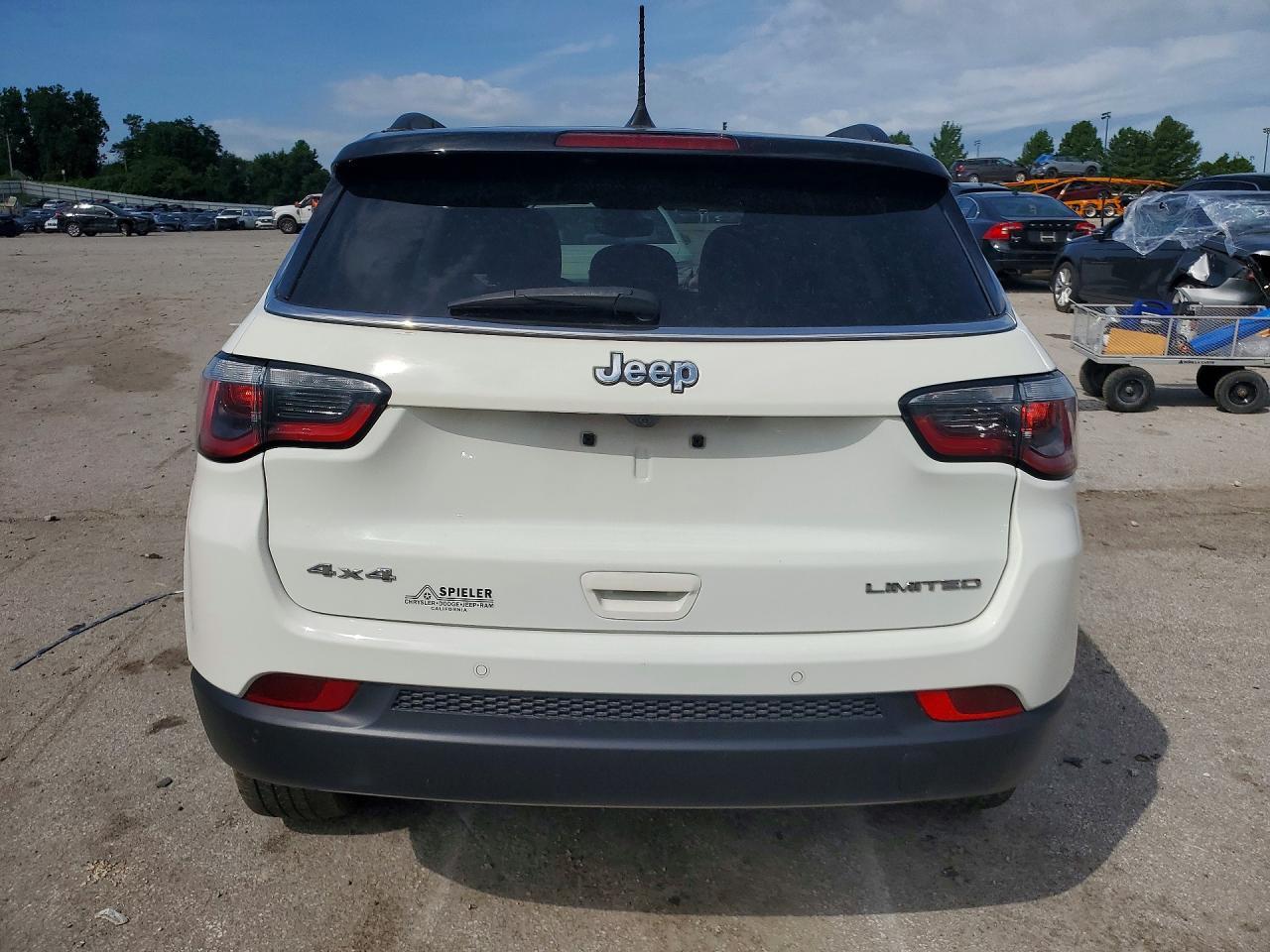 2017 Jeep Compass Limited - Фото 6