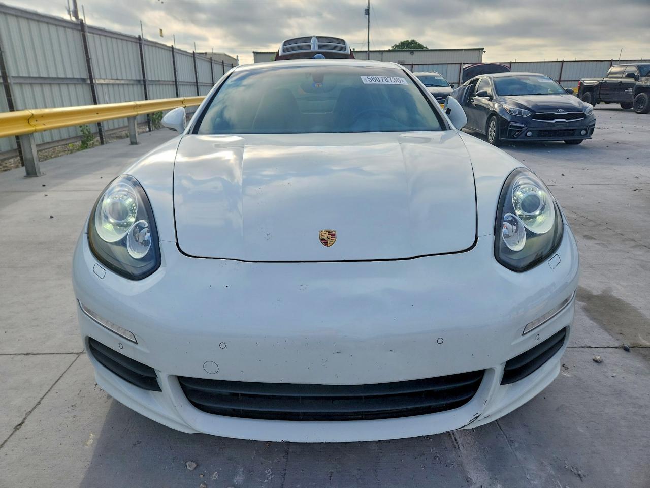 2016 Porsche Panamera 2 - Фото 5