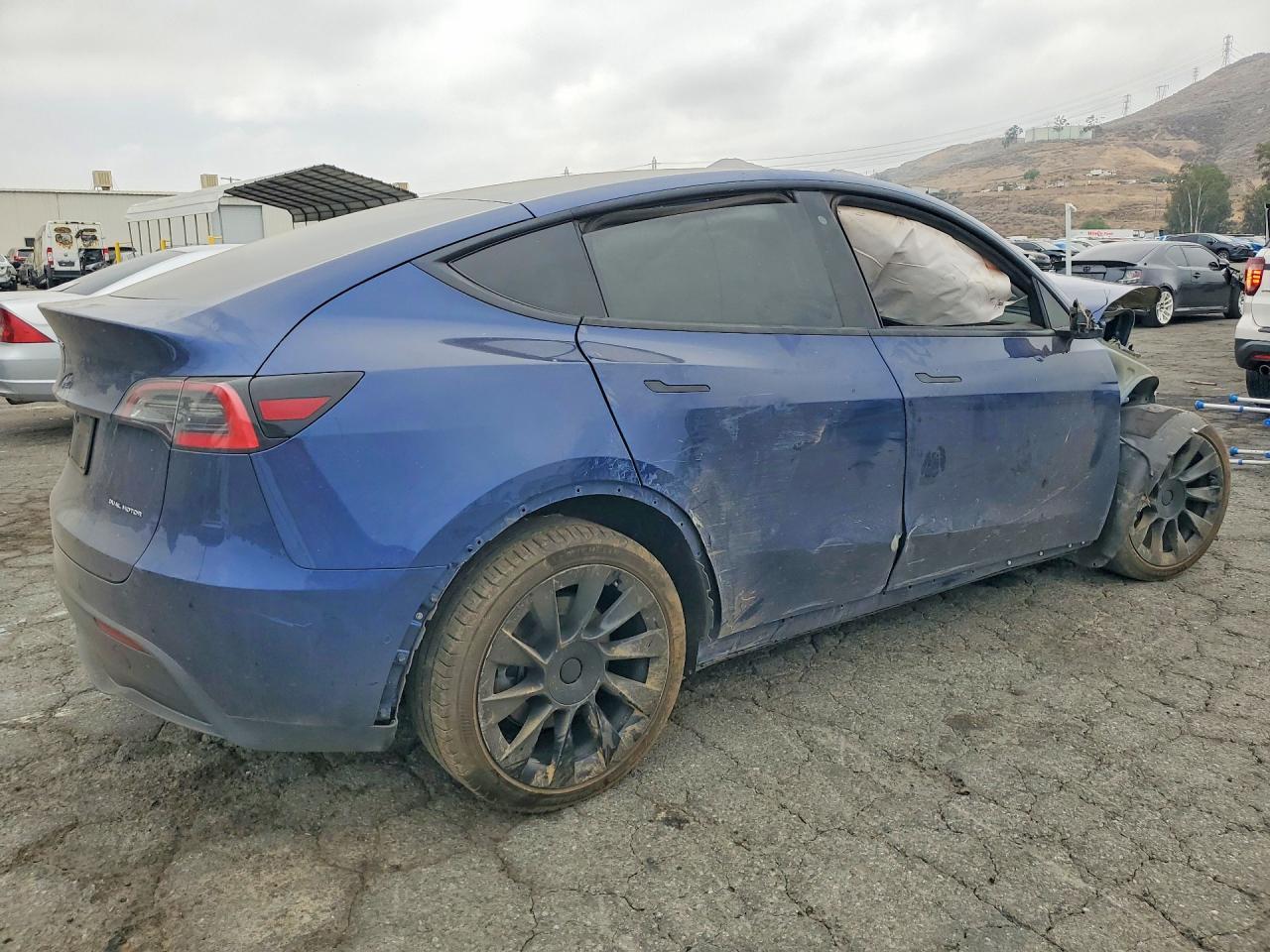 2020 Tesla Model Y - Image 3