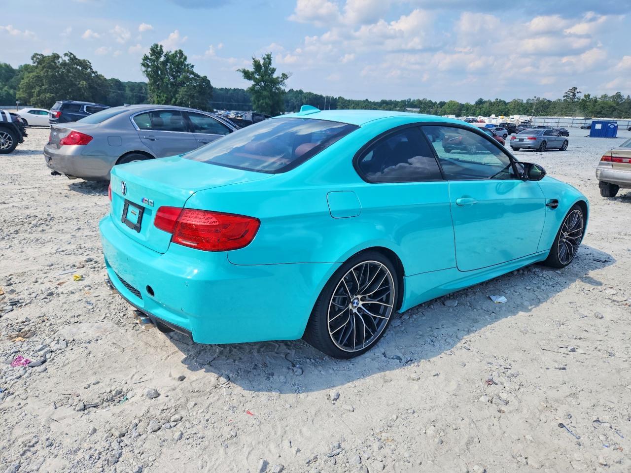 2011 BMW M3 - Image 3