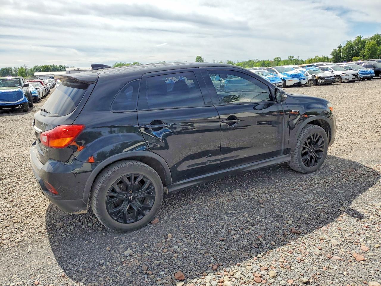 2019 Mitsubishi Outlander Sport Es - Фото 3