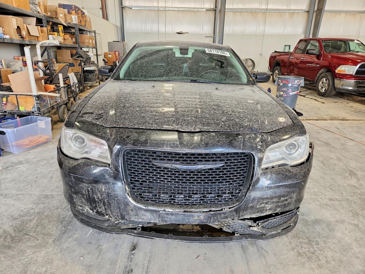 2015 Chrysler 300 Limited - Фото 5