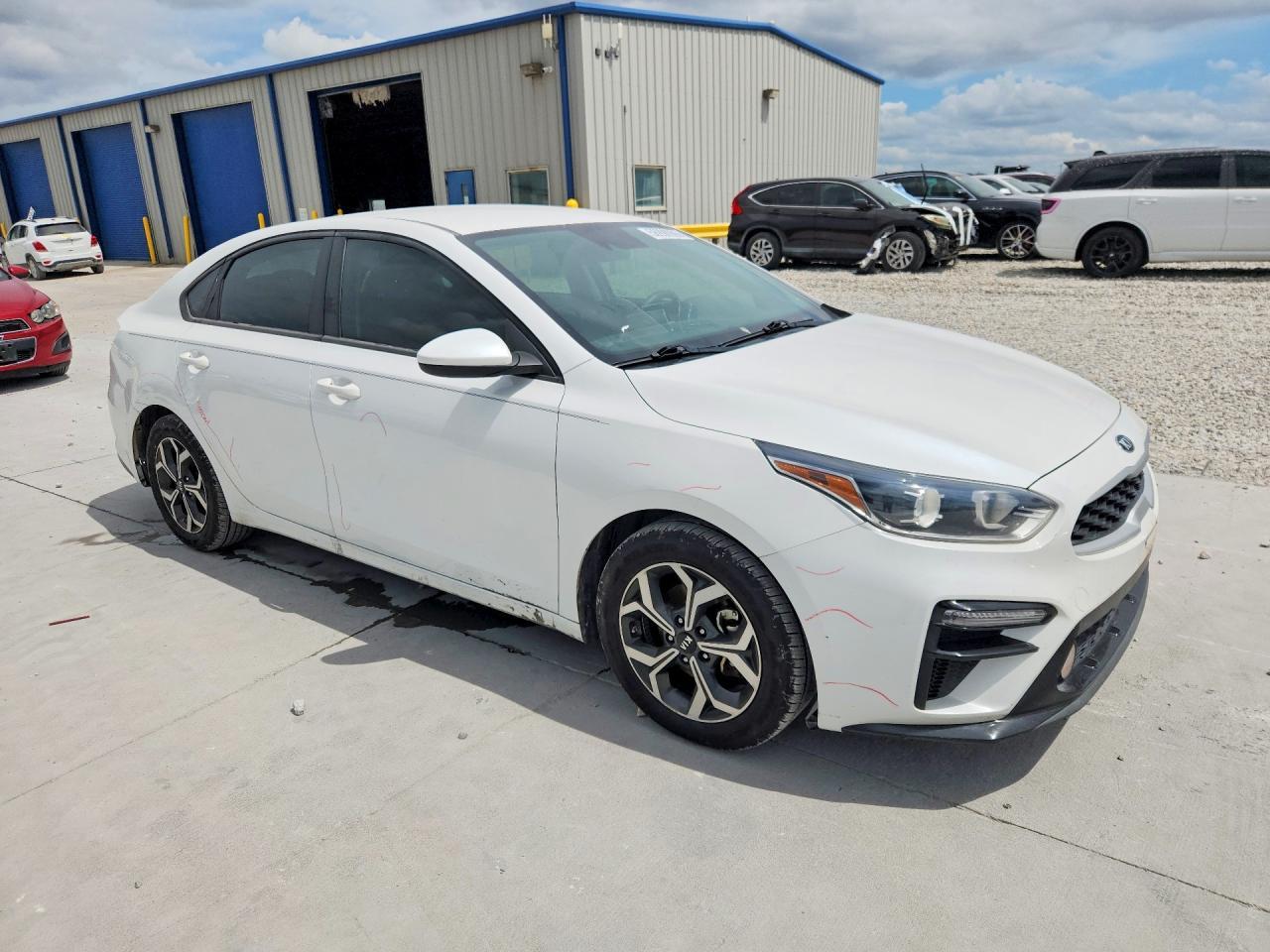 2021 Kia Forte Lxs - Image 4