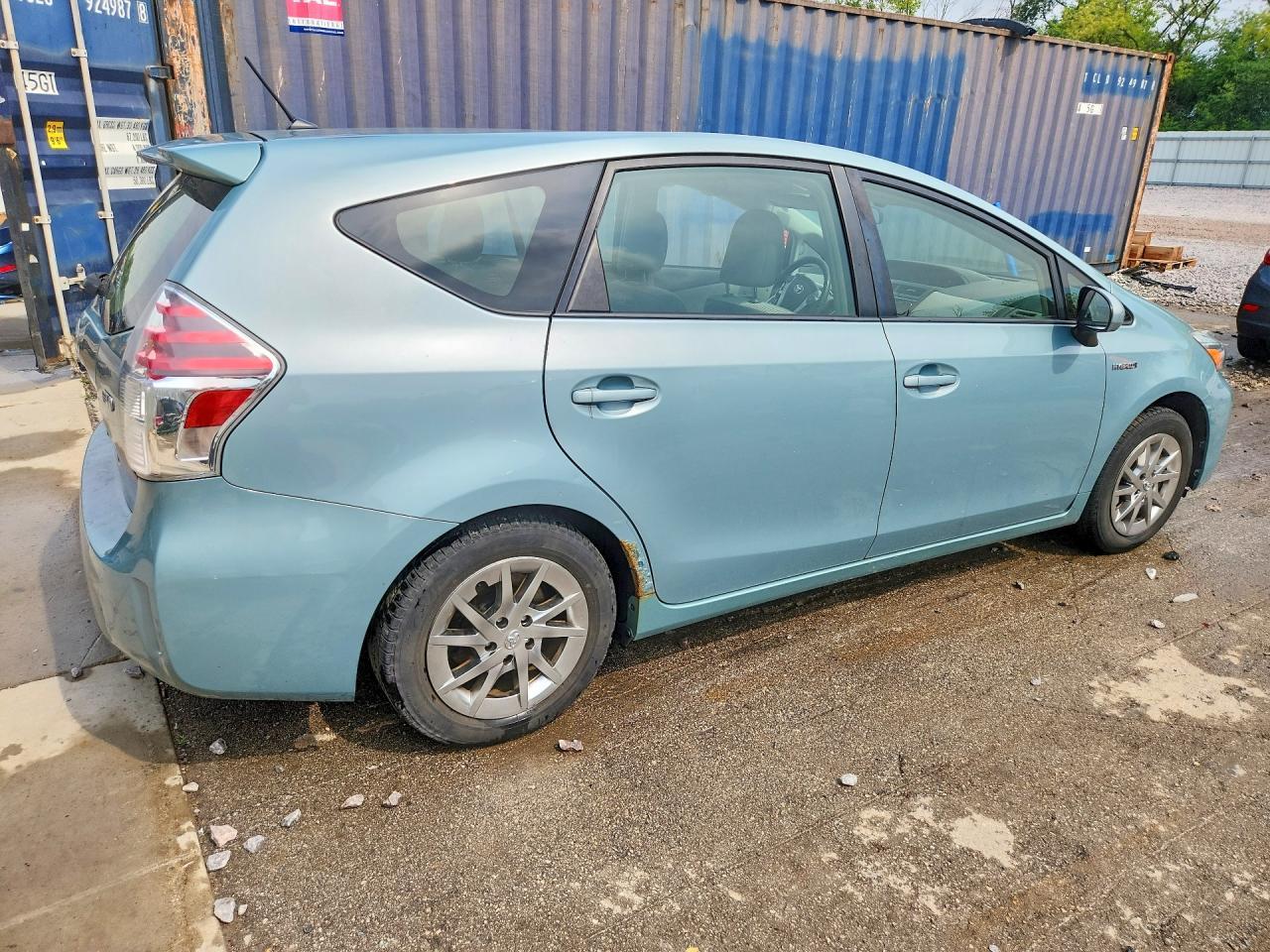 2015 Toyota Prius V Two - Image 3