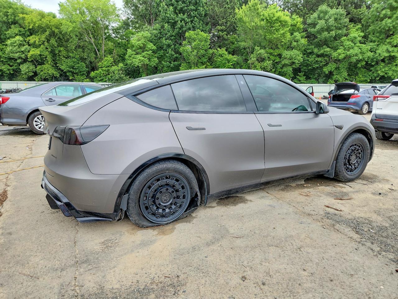 2021 Tesla Model Y - Image 3