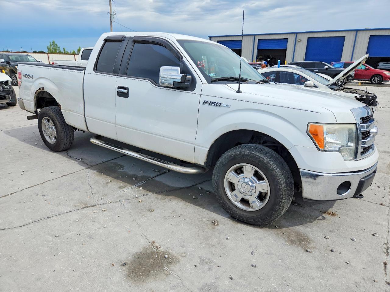 2013 Ford F150 Super Cab - Фото 4