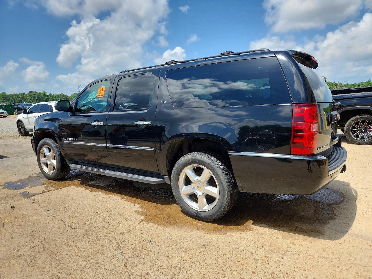2009 Chevrolet Suburban K1500 Ltz - Фото 2