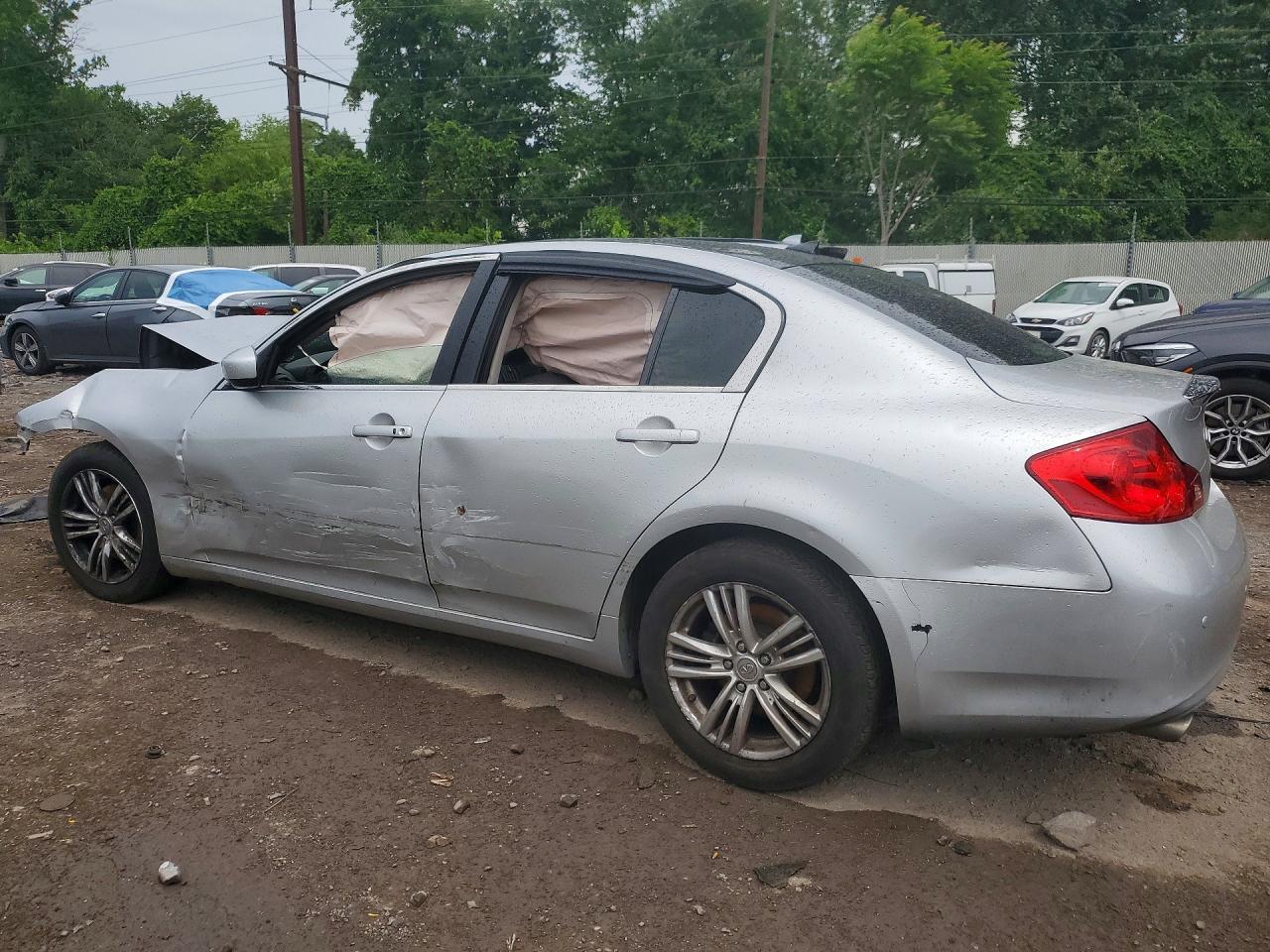 2013 Infiniti G37 Base - Фото 2