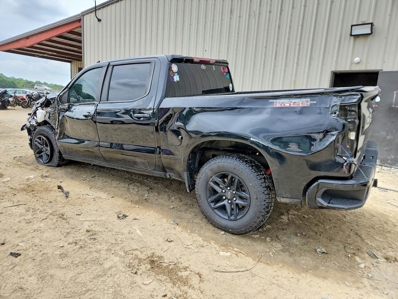 2021 Chevrolet Silverado K1500 Lt Trail Boss - Image 2