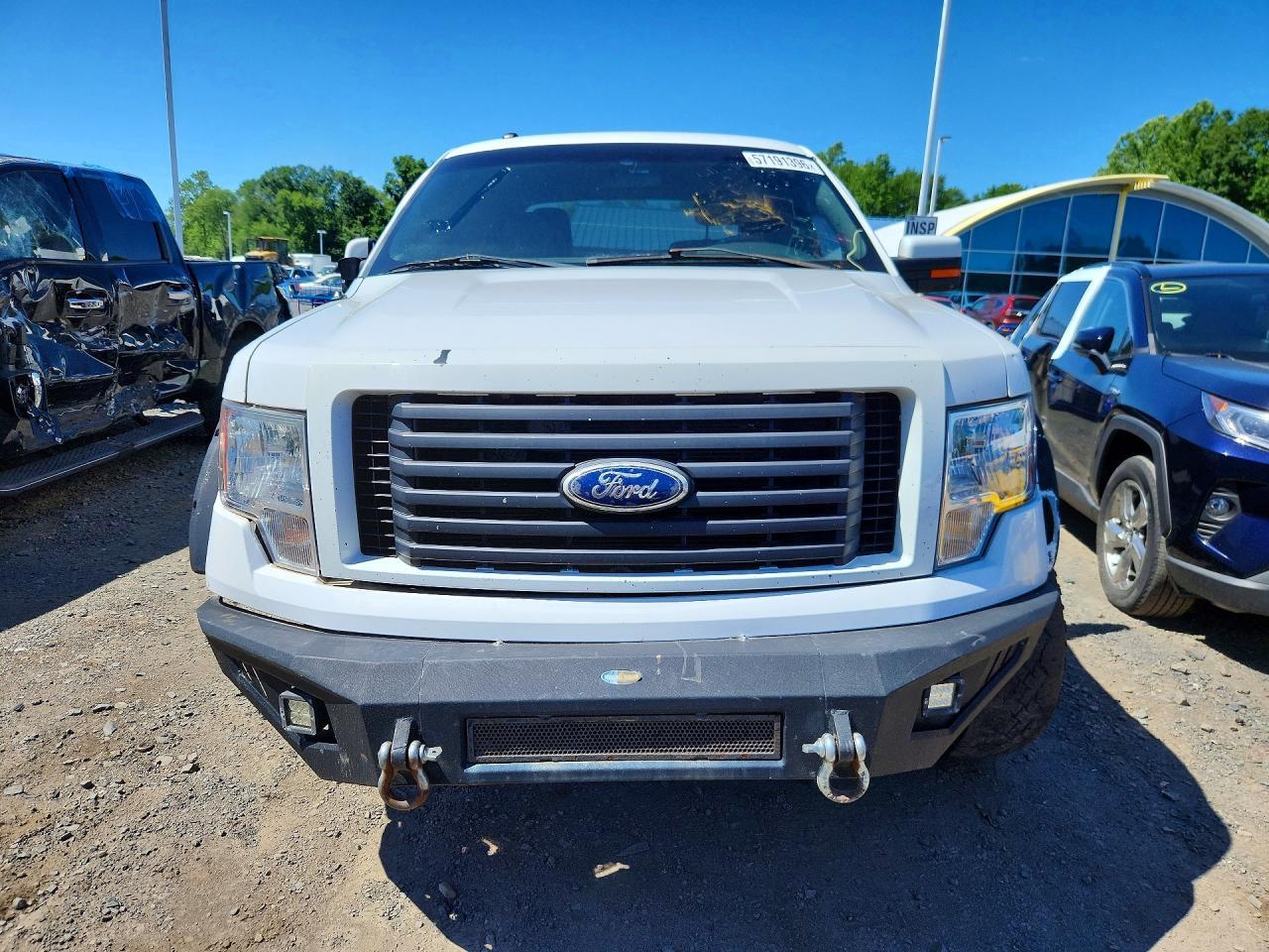 2010 Ford F150 Supercrew - Image 5