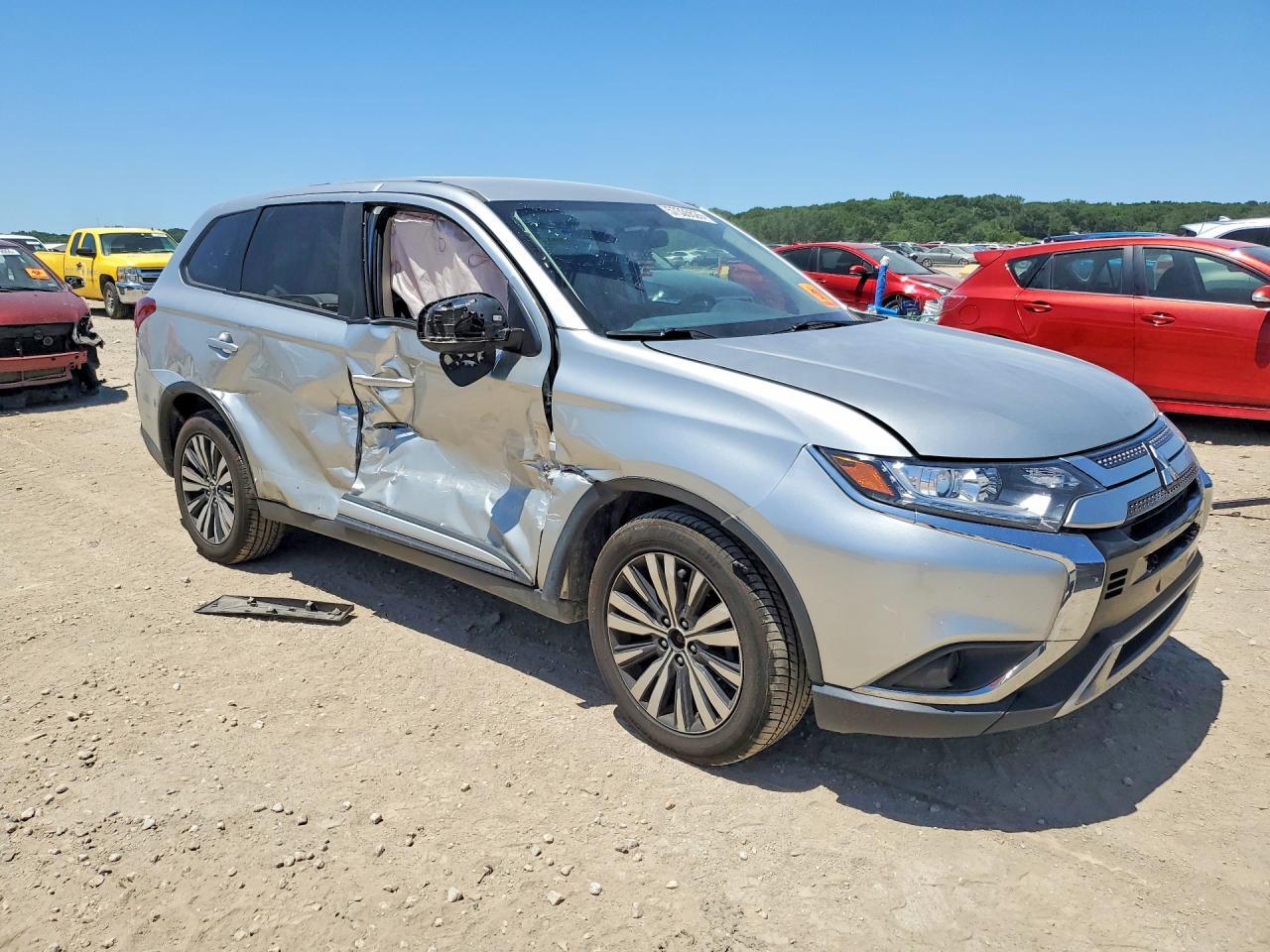 2020 Mitsubishi Outlander Se/Sel/Le - Image 4